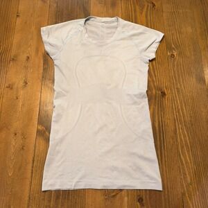 Lululemon Swiftly Tech Short Sleeve Crew White Size 6 Running Athletic